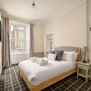 Bed & Breakfast Adam Drysdale House