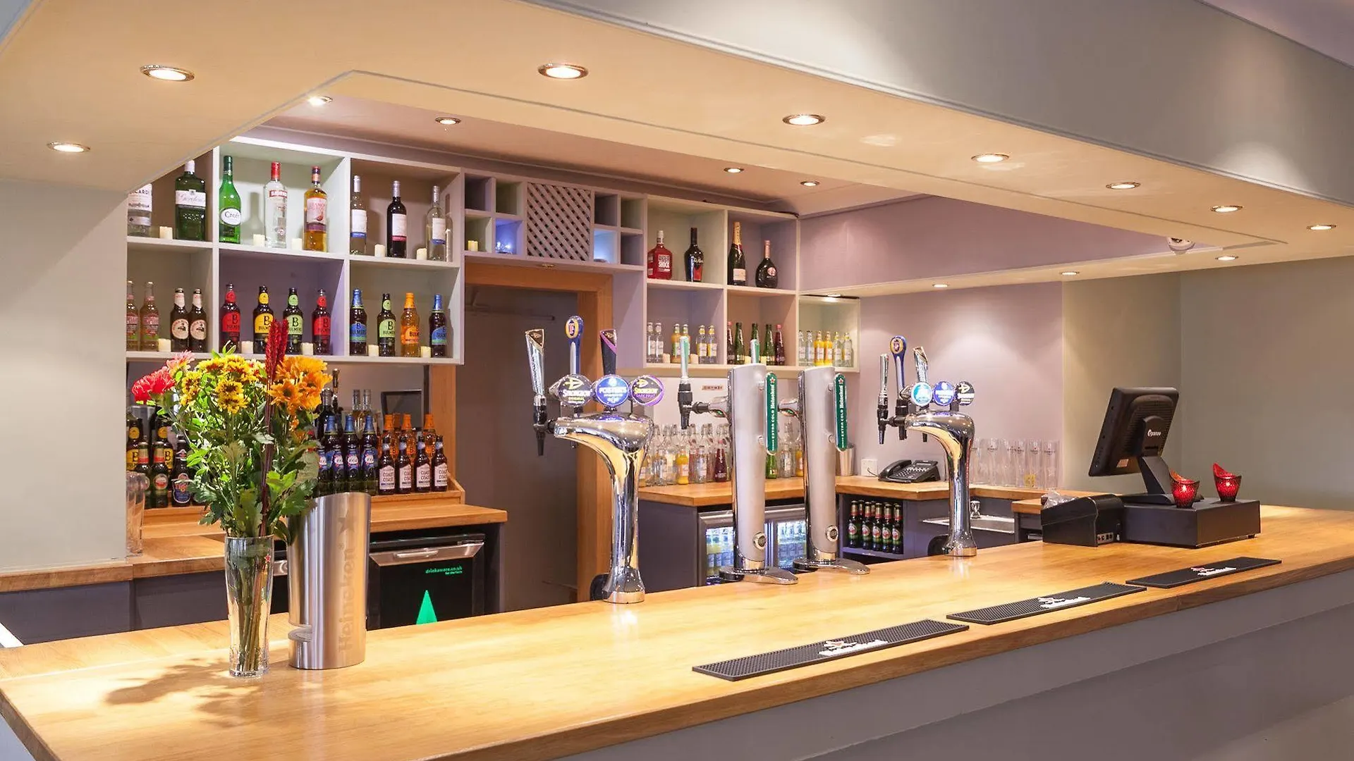Celtic International Hotel Cardiff Airport Barry 3*,
